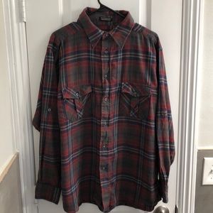 Men’s long sleeve casual bottom up shirt